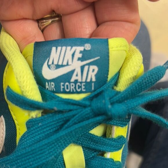 2022 Nike Kids Air Force 1 Shoes - Teal and Neon Yellow Unisex Size 4.5 - Picture 7 of 8